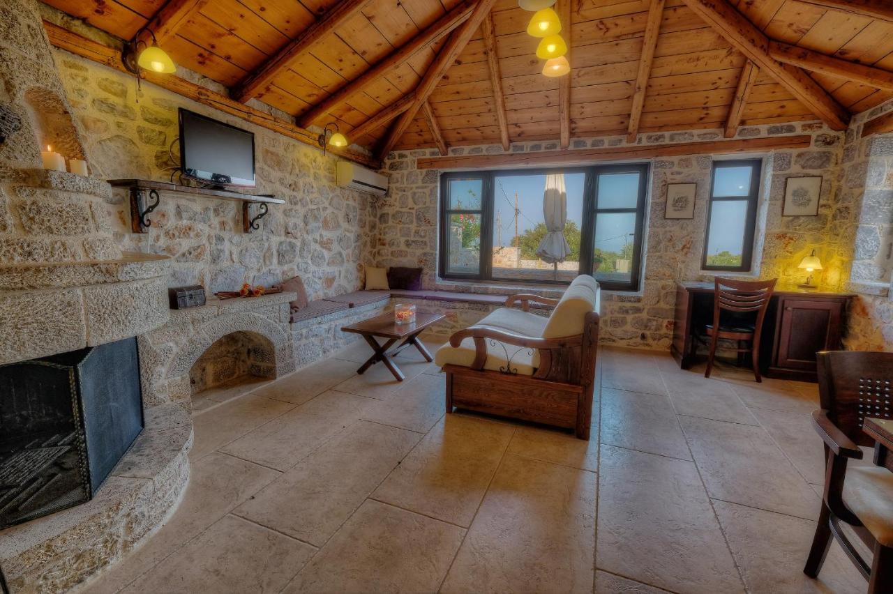 Achelatis Traditional Guest Houses أريبوليس المظهر الخارجي الصورة