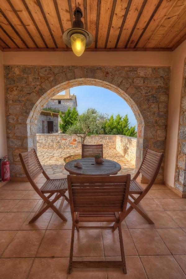 Achelatis Traditional Guest Houses أريبوليس المظهر الخارجي الصورة