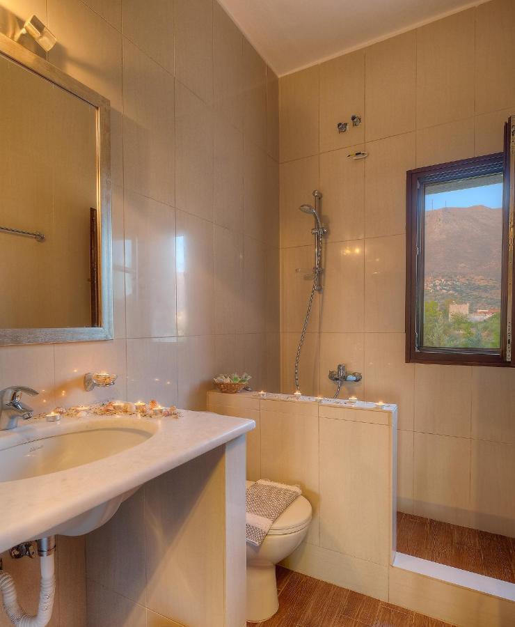 Achelatis Traditional Guest Houses أريبوليس المظهر الخارجي الصورة