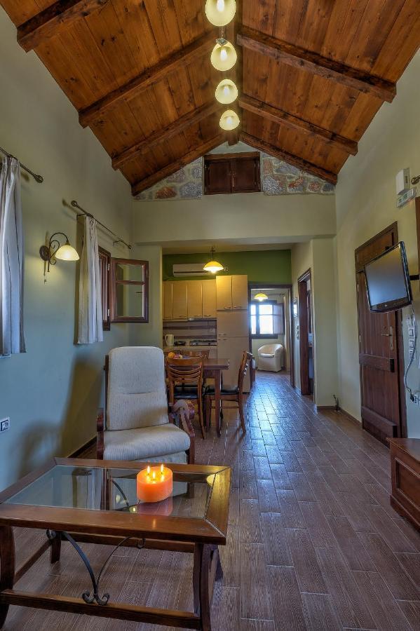 Achelatis Traditional Guest Houses أريبوليس المظهر الخارجي الصورة