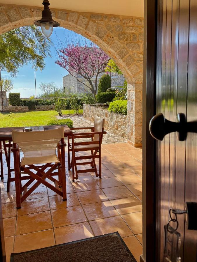 Achelatis Traditional Guest Houses أريبوليس المظهر الخارجي الصورة