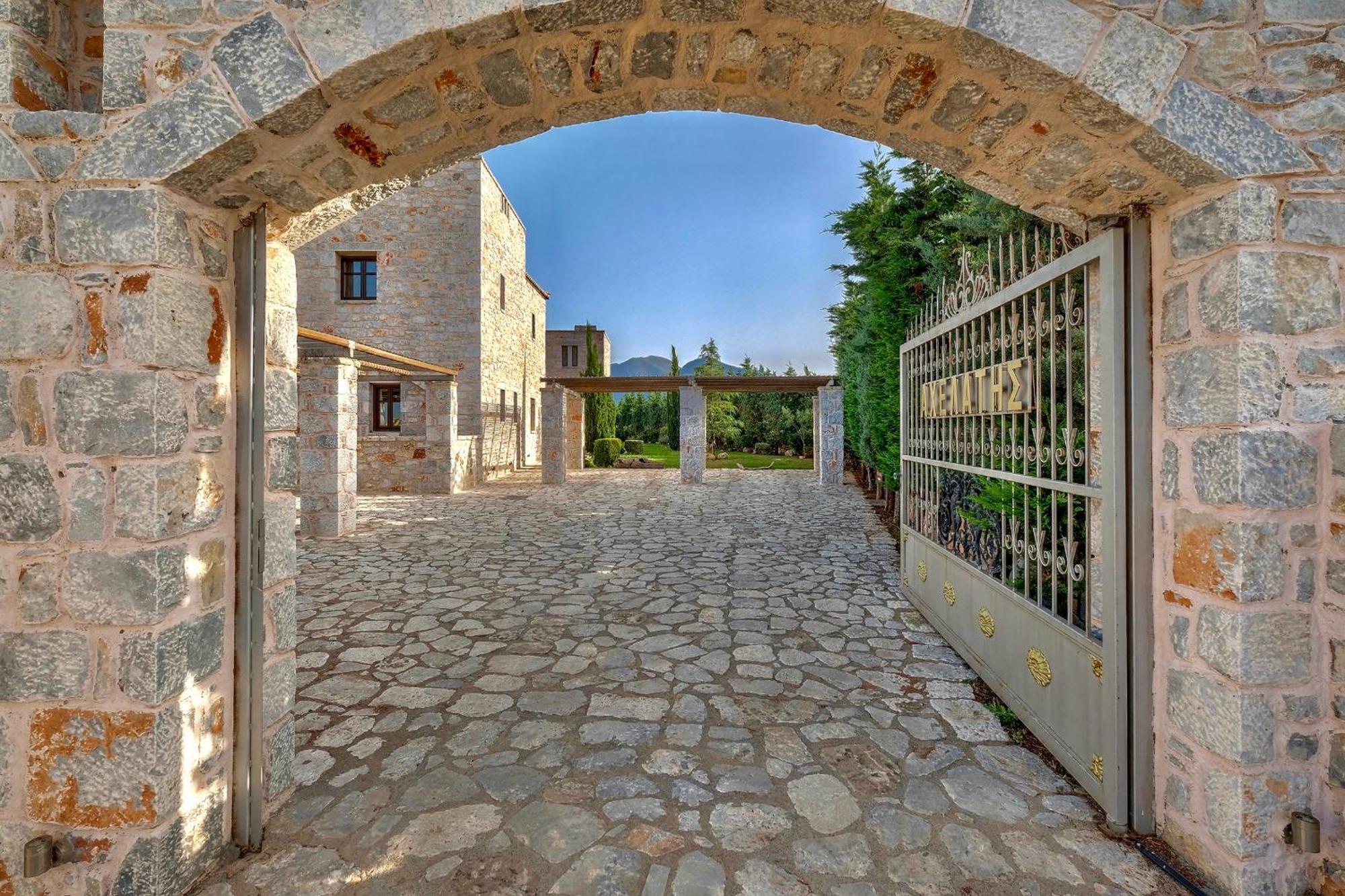 Achelatis Traditional Guest Houses أريبوليس المظهر الخارجي الصورة